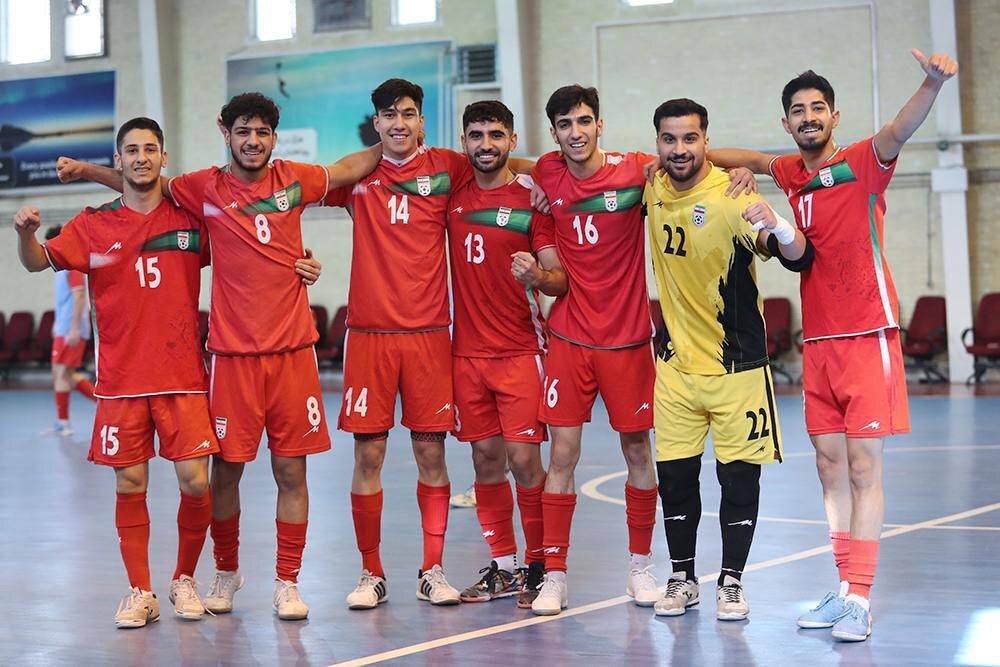 صانعی: انگیزه بازیکنان زیر 23 سال ما را به آینده امیدوار میکند صانعی: انگیزه بازیکنان زیر 23 سال ما را به آینده امیدوار میکند