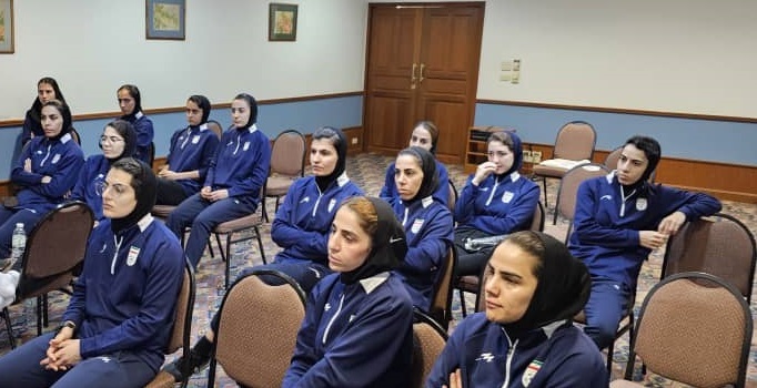 برگزاری جلسه فنی با بازیکنان پیش از دیدار مقابل تایلند برگزاری جلسه فنی با بازیکنان پیش از دیدار مقابل تایلند