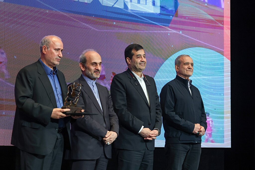 مهدی طارمی آقای ورزش ایران شد
