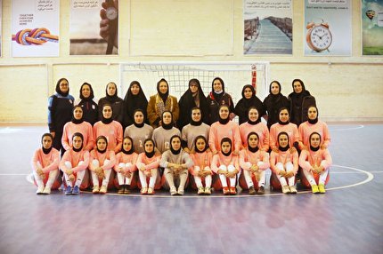 معاون توسعه ورزش بانوان وزارت ورزش و جوانان در جمع ملی پوشان فوتسال