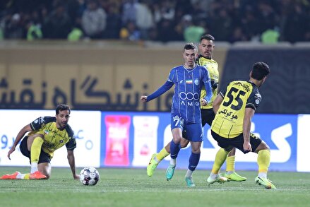 گزارش تصویری از دیدار تیم‌های سپاهان و استقلال