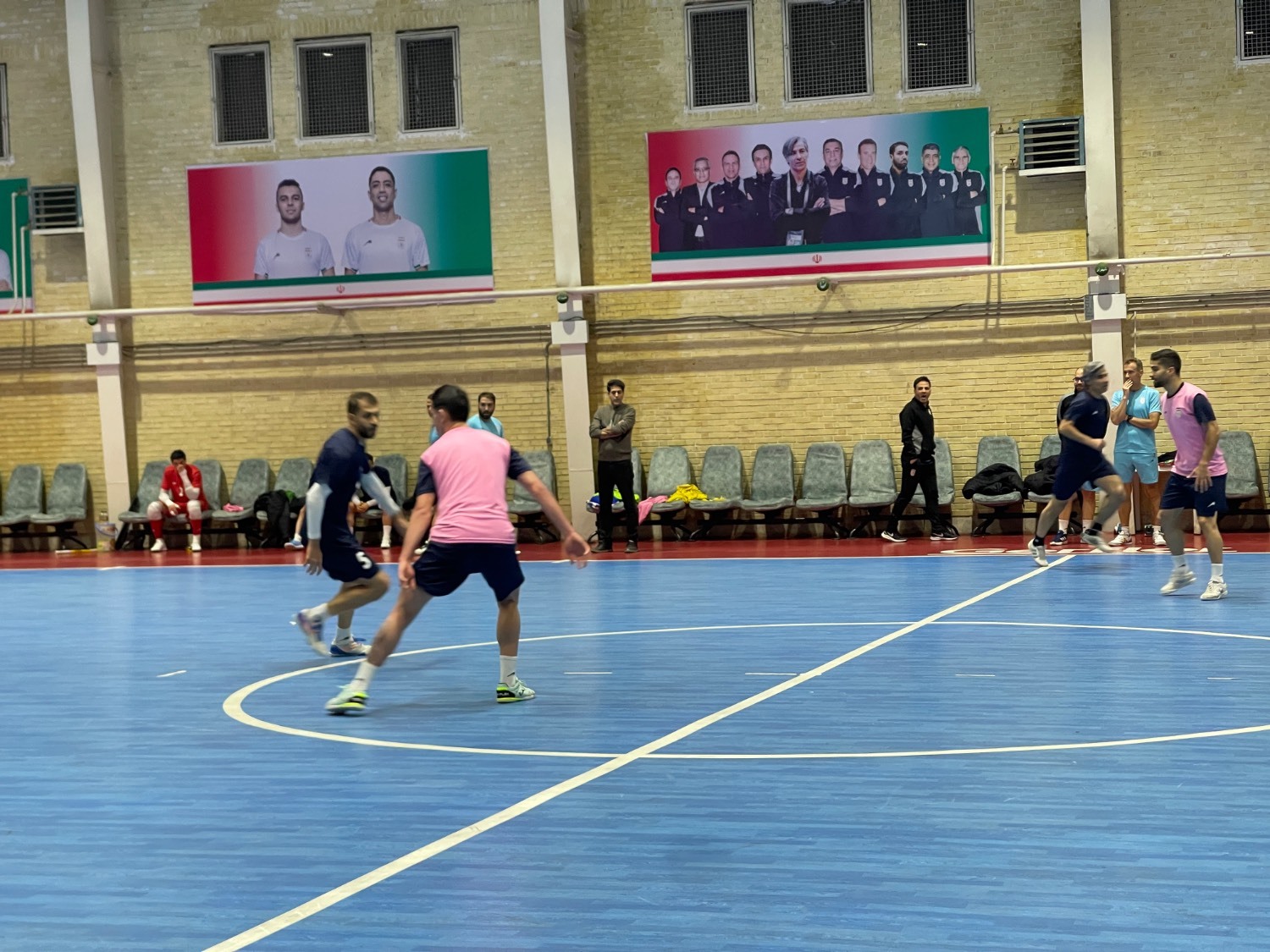 تمرین تیم ملی فوتسال با حضور کاپیتان نقابدار تمرین تیم ملی فوتسال با حضور کاپیتان نقابدار