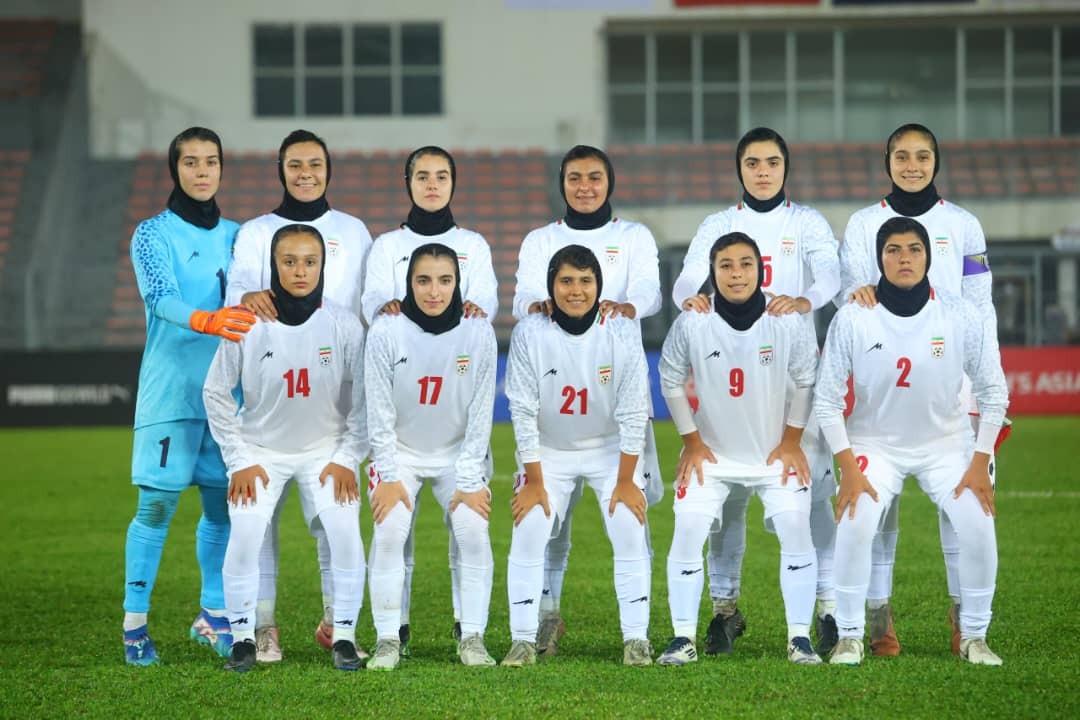 پیروزی ملی پوشان ایران در اولین گام