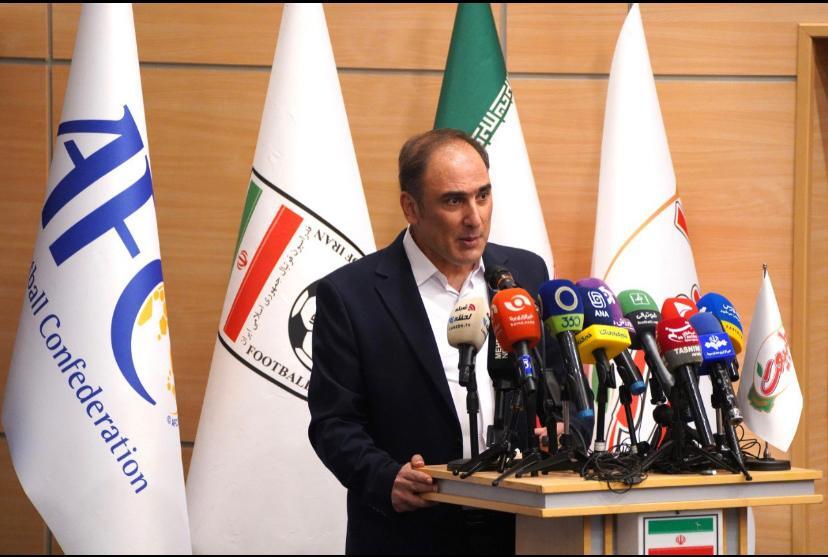کریمی:با نهایت تعامل و رفاقت با باشگاهها پیش می رویم