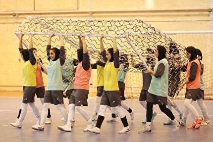 مظفر 19 بازیکن را به اردو فراخواند