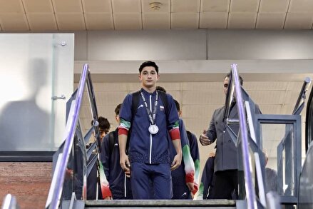 گزارش تصویری از بازگشت تیم ملی فوتسال جوانان