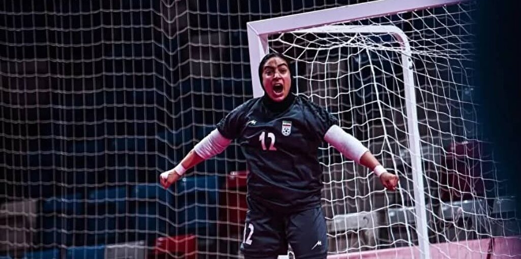 الگوبرداری فاطمه شکرانی از فرزانه توسلی