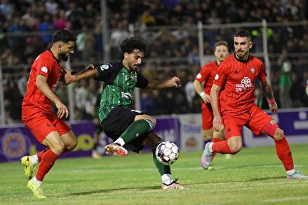 تصاویری از دیدار تیم‌های خیبر خرم آباد و تراکتور تبریز