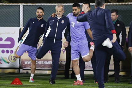 تصاویری از شب فوتبالی رییس‌جمهور پزشکیان در کنار تیم‌های ملی فوتبال، امید و فوتسال بانوان از نگاه لنز علی زینلی