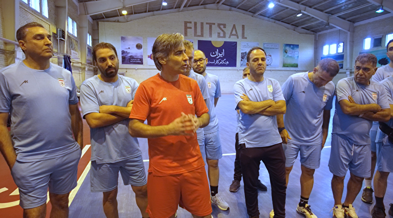 تمرین تیم ملی فوتسال و صحبت های وحید شمسایی سرمربی تیم ملی