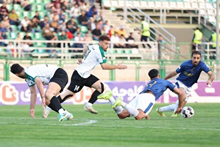 تصاویری از دیدار تیمهای ذوب آهن اصفهان و ملوان بندر انزلی تصاویری از دیدار تیمهای ذوب آهن اصفهان و ملوان بندر انزلی