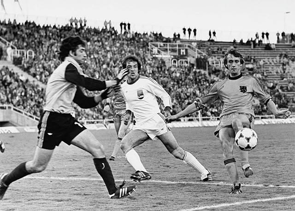 حجازی اسطوره‌ای فراتر از شیرجه‌ها