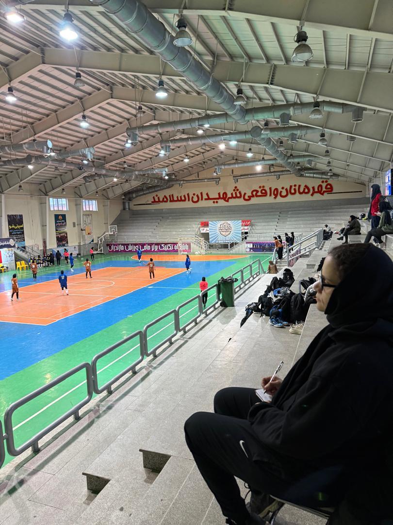 حضور کادر فنی تیم ملی فوتسال بانوان در رقابت‌های لیگ برتر و دسته یک